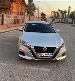 نيسان ألتيما